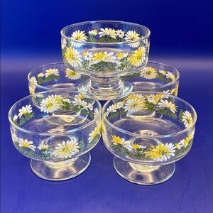 Libby Company Raised Yellow/White Daisies Pudding Bowls - Discontinued 1972